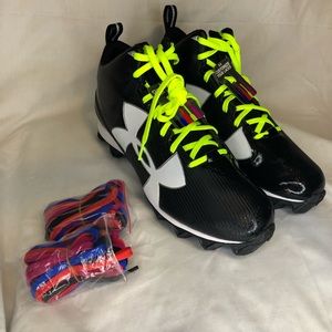 Under Armour Crusher Men’s Football Cleats w/laces
